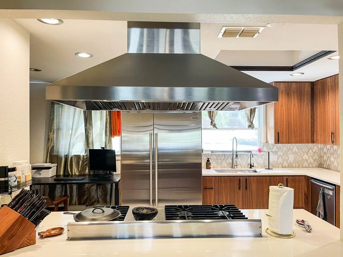 Proline PROSI - Ducted Island Range Hood, 900/1800 CFM | Stainless Steel Finish - Image 10